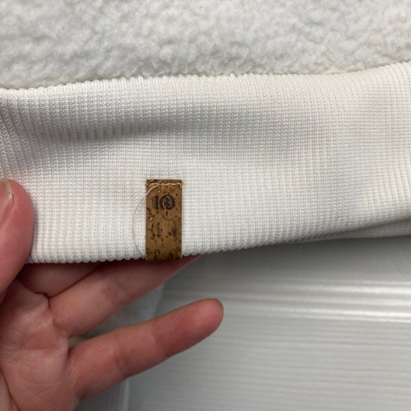 Tentree Cream Teddy Fleece Pullover Crewneck Sweater Medium - Picture 3 of 10